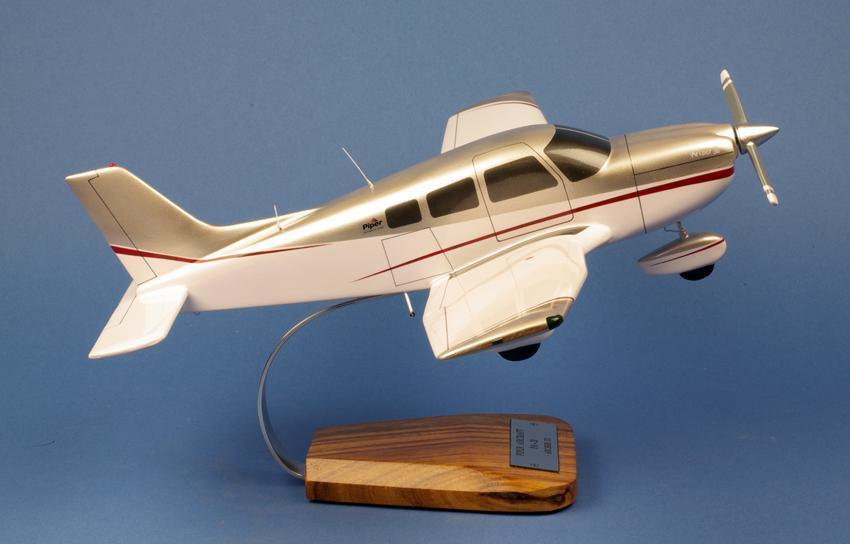 Piper PA-28 Archer III Maquette Bois 1/22 32x48 cm