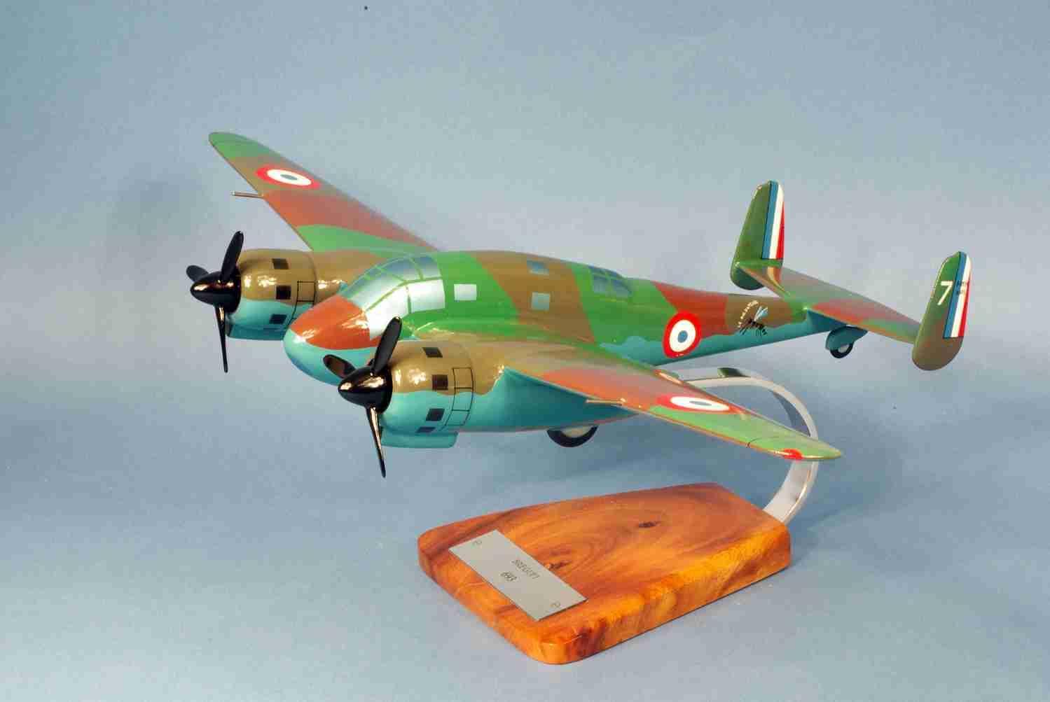 Maquette Bois Breguet 693 1/32 48 cm sur Socle Acacia