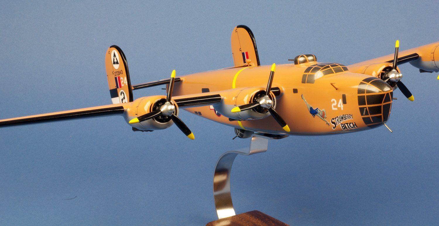 La Boutique du Pilote B-24D Liberator maquette bois 1/55