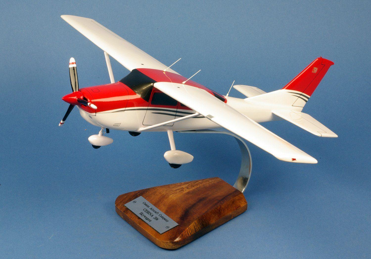 La Boutique du Pilote Cessna 206 Stationair maquette bois 1/24