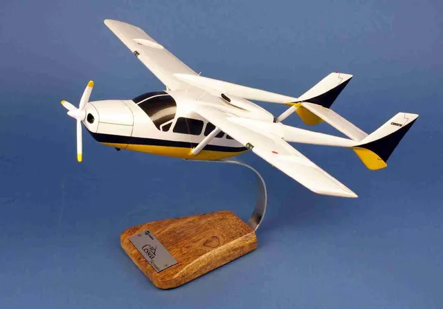 Cessna 337 Skymaster maquette bois 1/24 50 cm sur socle