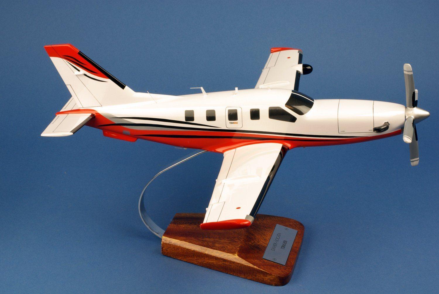 La Boutique du Pilote Daher Socata TBM850 maquette bois 1/28 44 cm