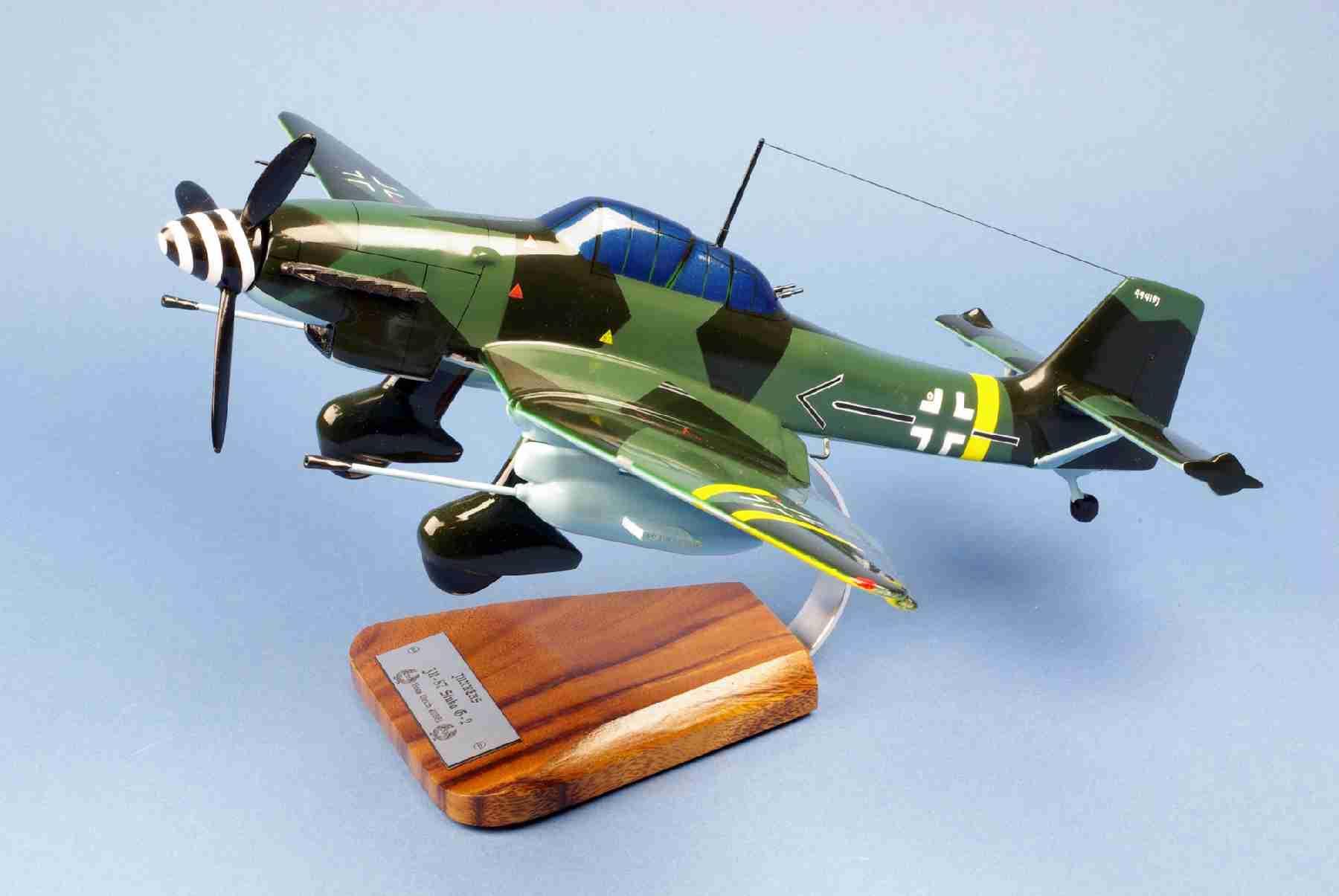 La Boutique du Pilote Junkers Ju.87 Stuka maquette bois 1/32 Rudel