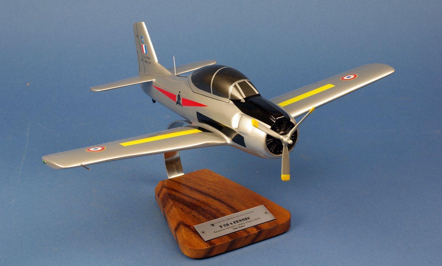 La Boutique du Pilote T-28 Fennec Petit Prince maquette bois 1/30