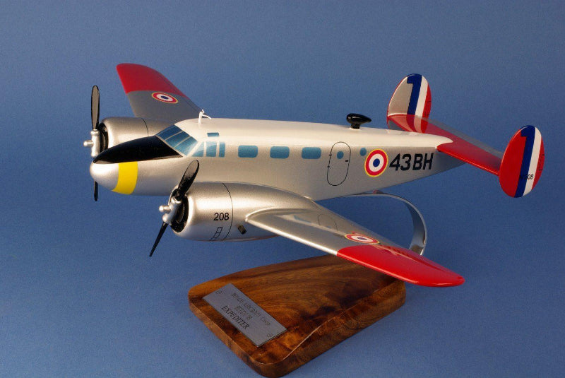 Maquette Bois Beech 18 Expeditor 1/32 Avion Décoration