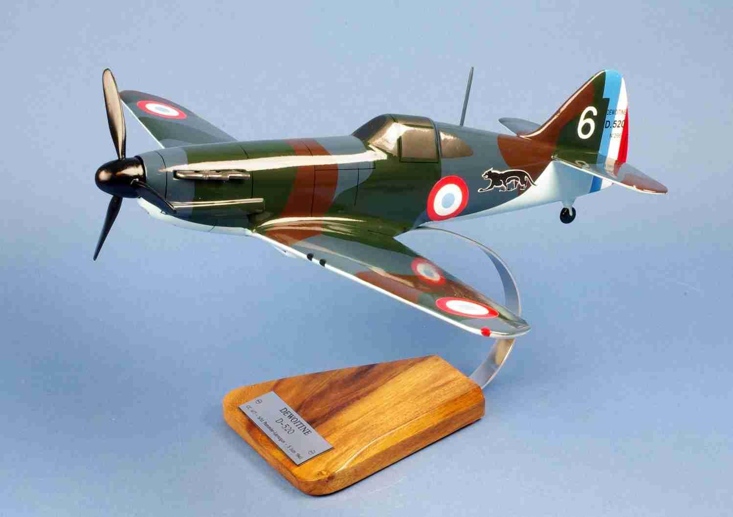 Dewoitine D.520 GC II/7 maquette bois 1/28 44,5 cm