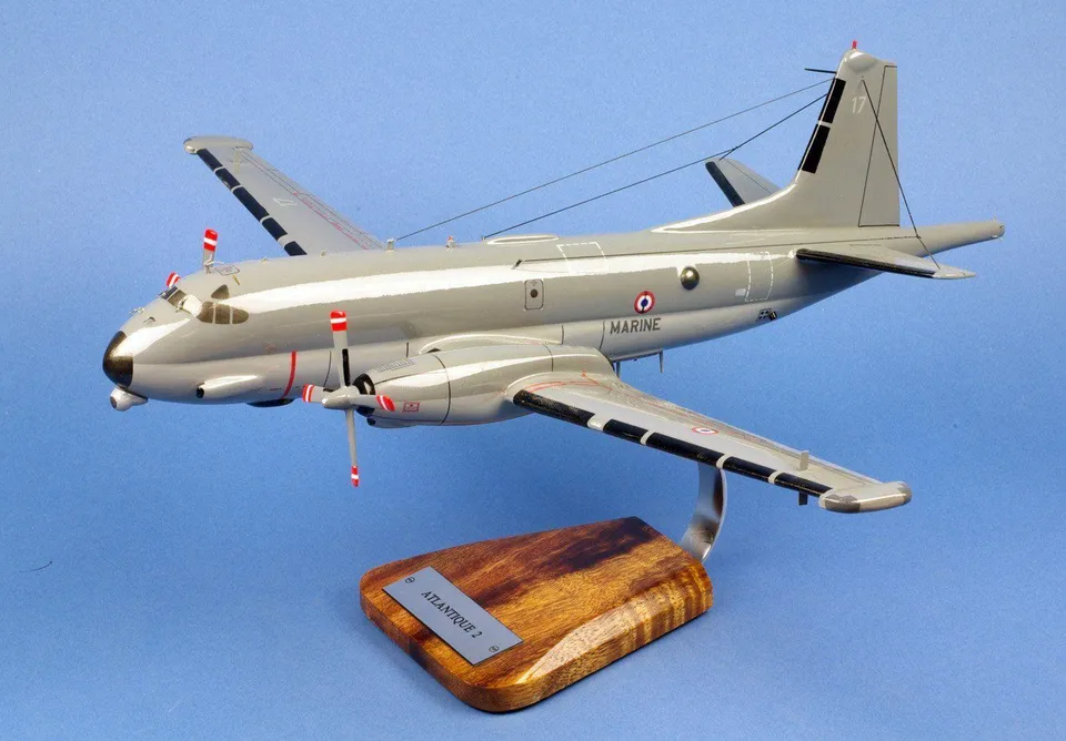 La Boutique du Pilote Atlantique 2 maquette bois 1/70