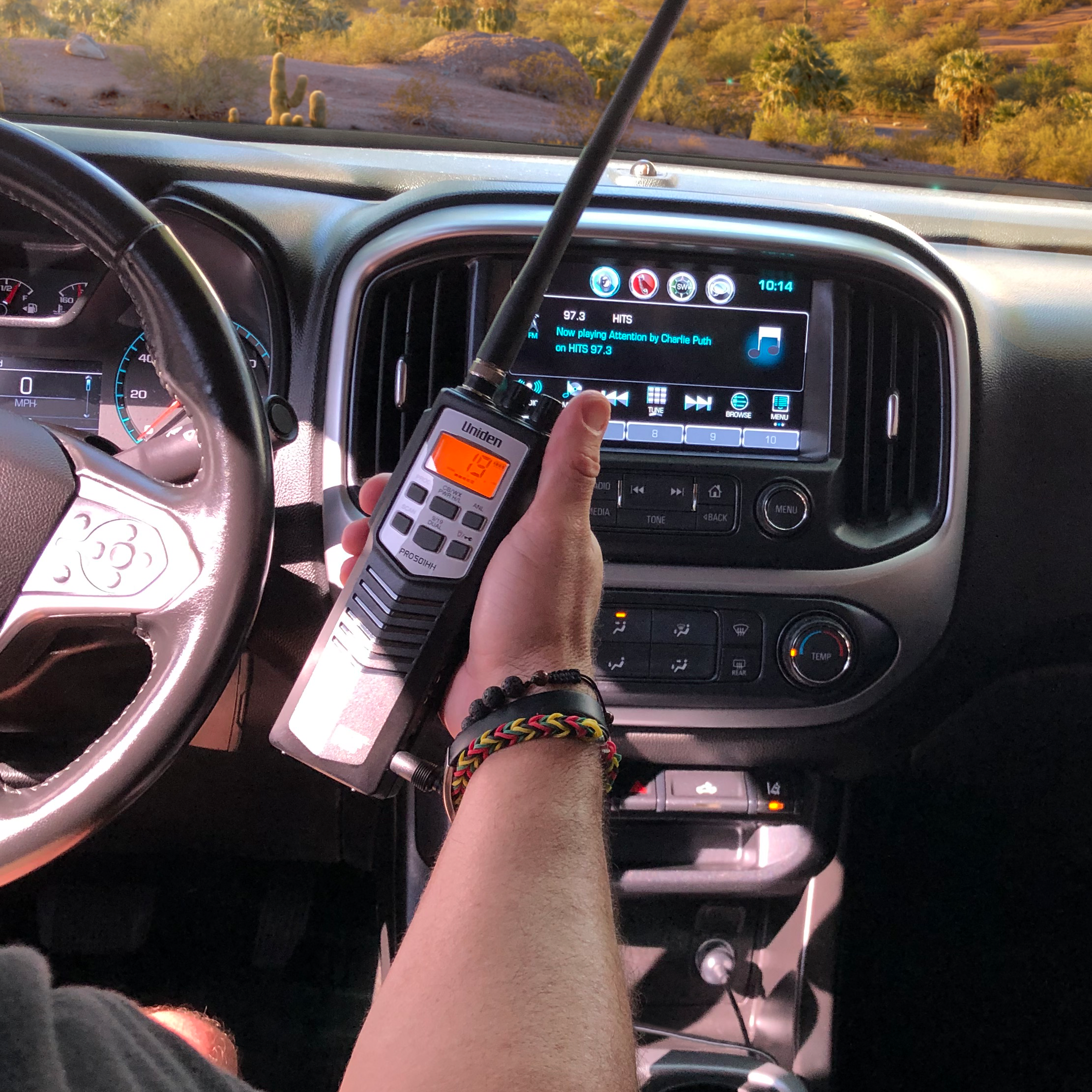 Uniden CB Radios PRO501TK Poste CB Compact