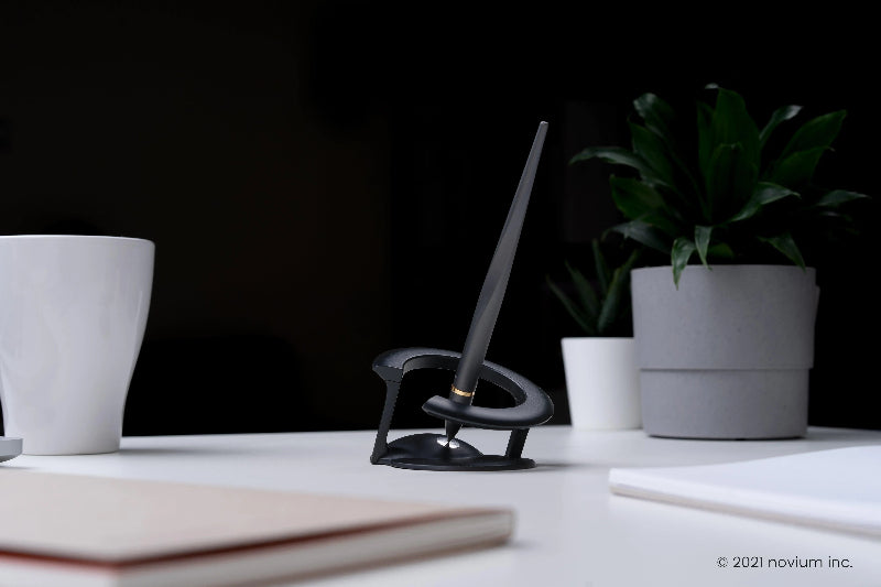 Novium Hoverpen Interstellar Space Black stylo plaqué or 18k