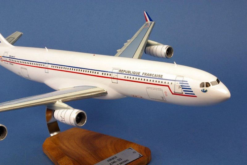 Airbus A340 Esterel F-RAJA maquette bois 1/125