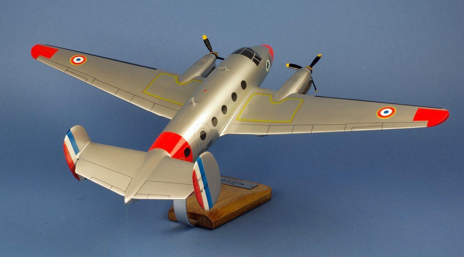 Flamant MD.312 maquette avion bois 1:38 54cm sur socle