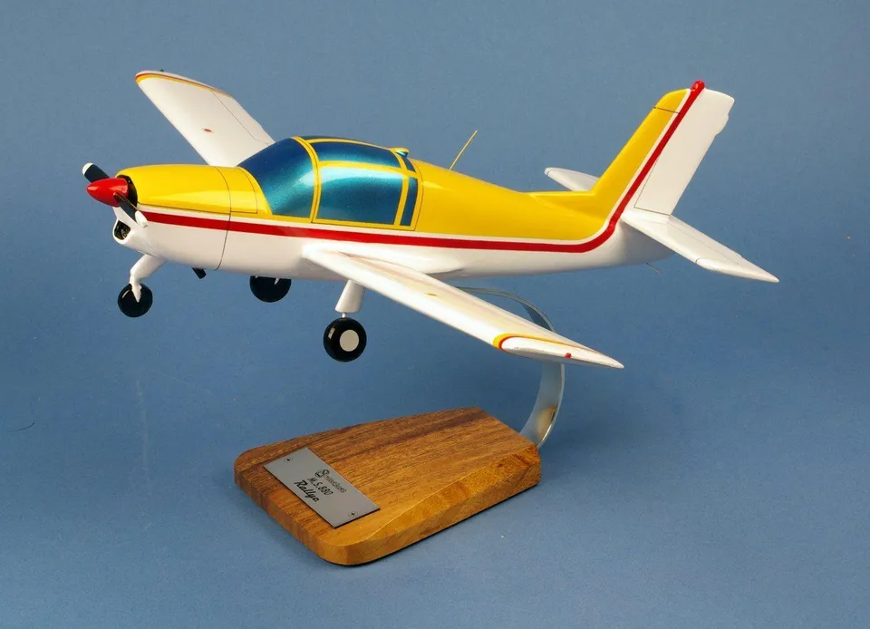 Morane-Saulnier MS 880 Rallye maquette bois 1/22 43cm