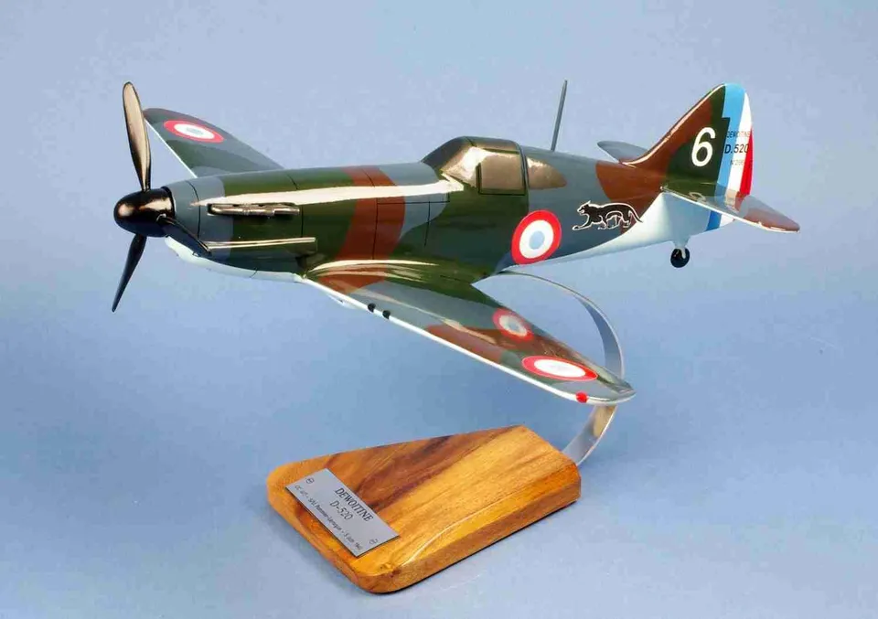 Dewoitine D.520 GC II/7 maquette bois 1/28 44,5 cm