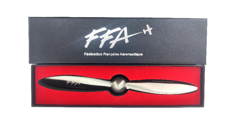 La Boutique du Pilote FFA Ouvre-Lettres Hélice 18,5 cm