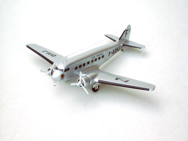 Air France Bloch 220 Maquette avion plastique 1/144 à construire