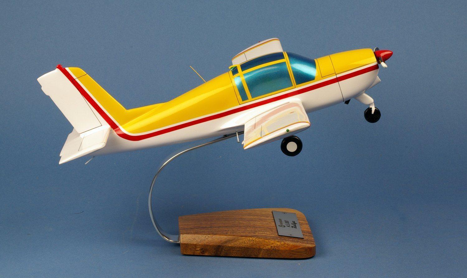 Morane-Saulnier MS 880 Rallye maquette bois 1/22 43cm