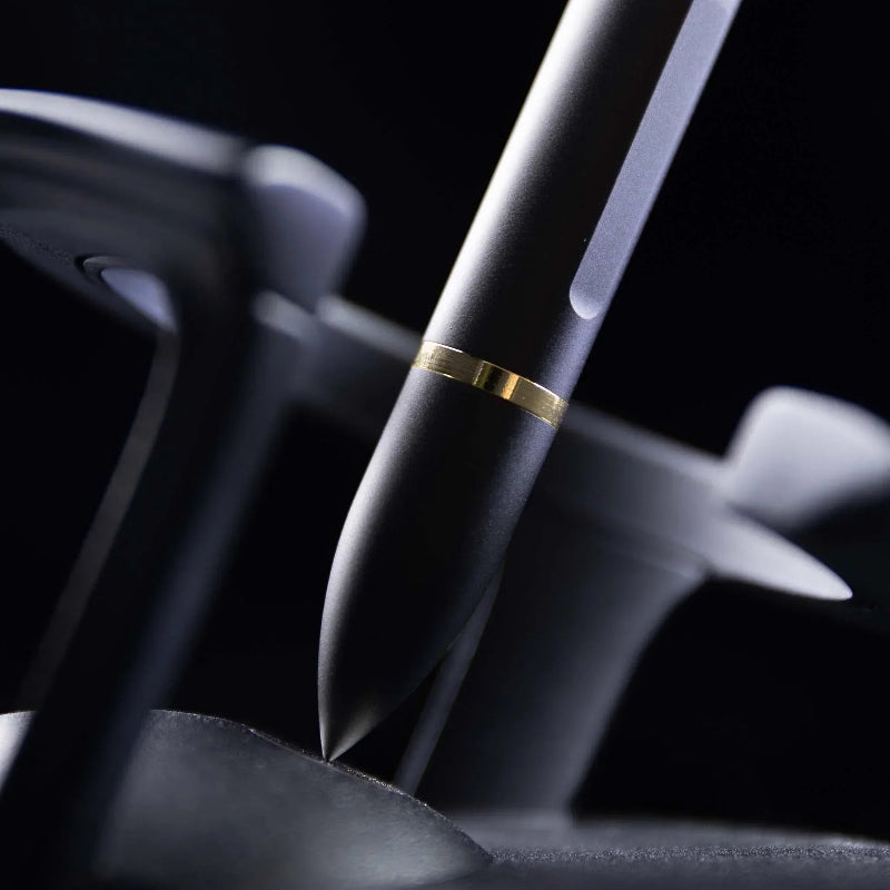 Novium Hoverpen Interstellar Space Black stylo plaqué or 18k