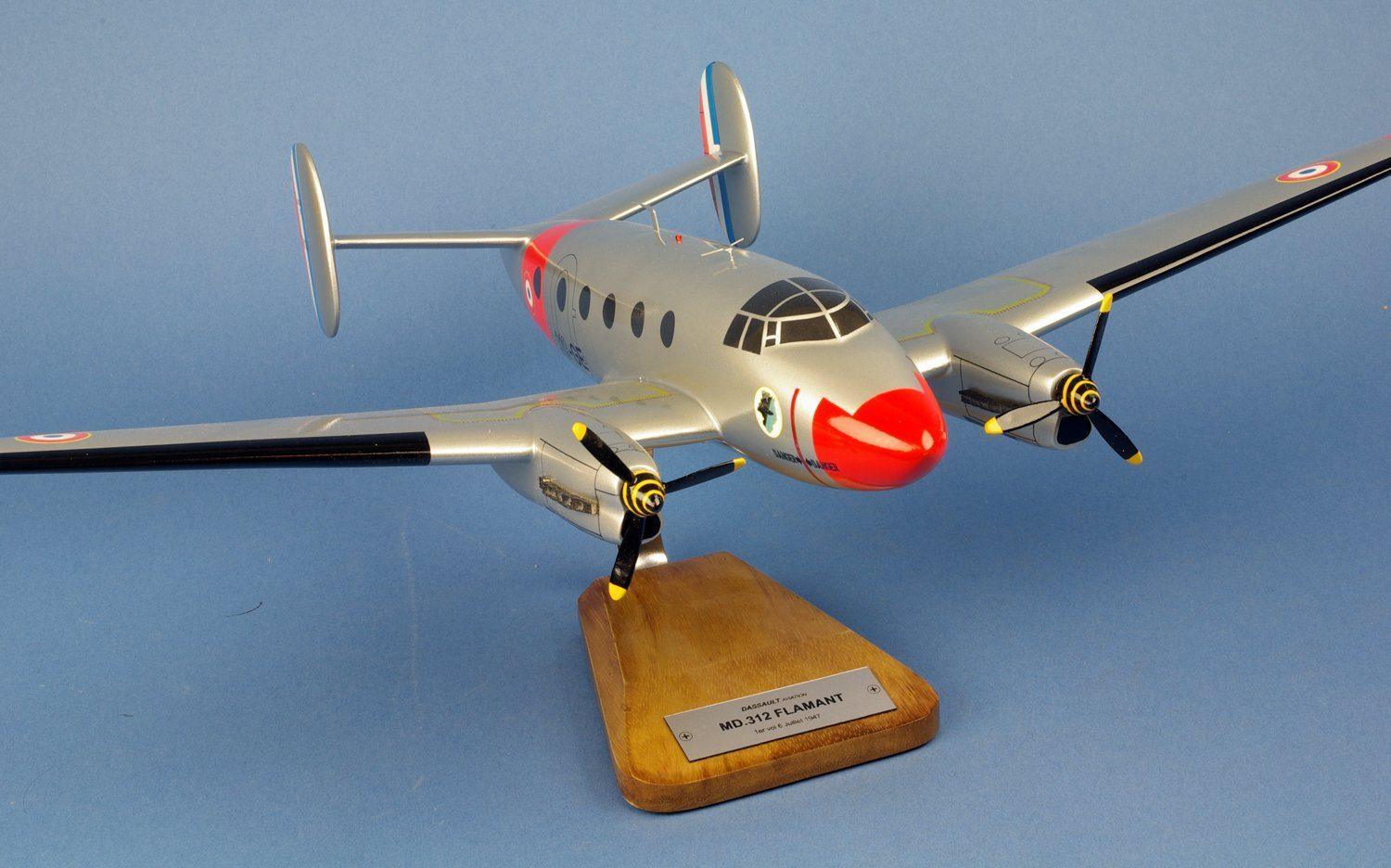 Flamant MD.312 maquette avion bois 1:38 54cm sur socle