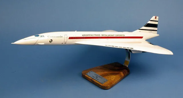 La Boutique du Pilote Concorde 001 F-WTSS maquette bois 1/100