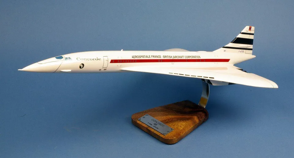 La Boutique du Pilote Concorde 001 F-WTSS maquette bois 1/100
