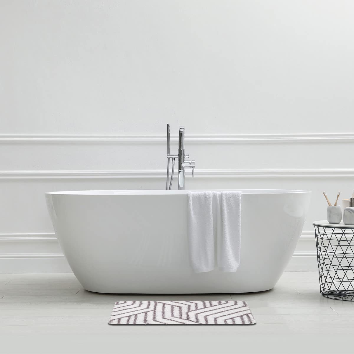 LEVASSEUR tapis de bain polyester 50x80cm blanc tufté