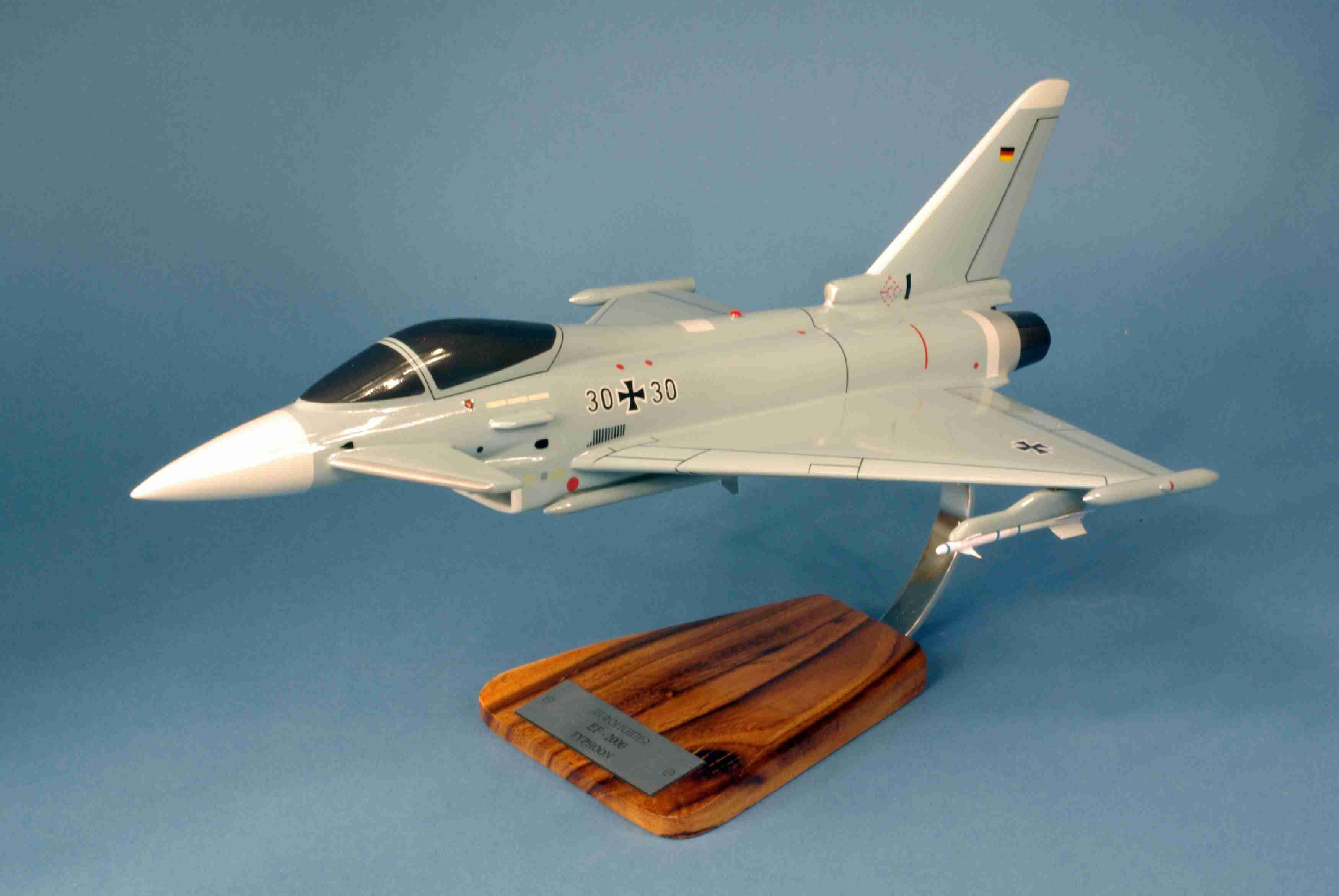 La Boutique du Pilote Eurofighter EF-2000 Typhoon maquette bois 1/42