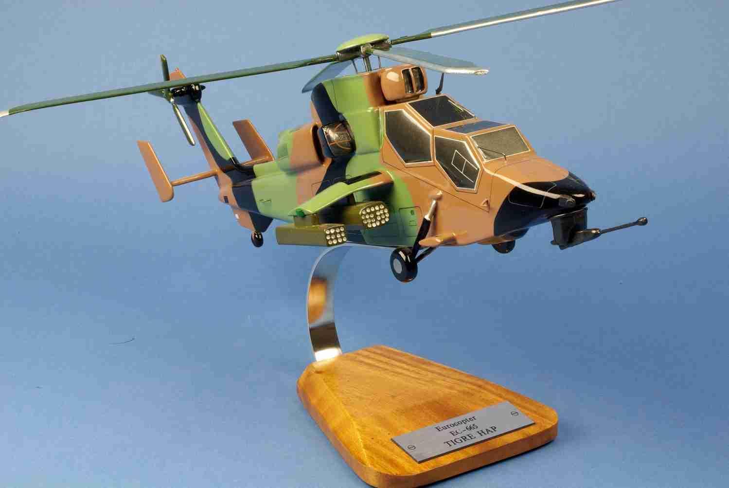 EC665 Tigre HAP maquette bois 1/35 43x37cm