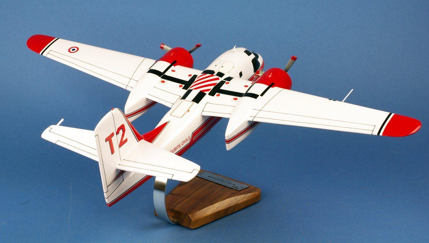 S-2F Tracker Firecat T2 F-ZBAU maquette bois 1/35