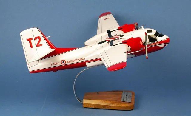 S-2F Tracker Firecat T2 F-ZBAU maquette bois 1/35