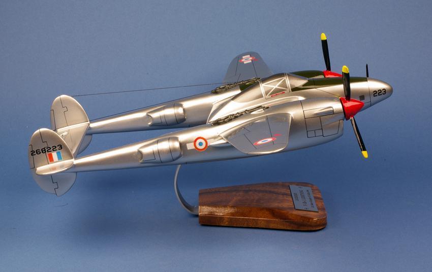 P-38 Lightning GR 2/33 maquette avion bois 1/35