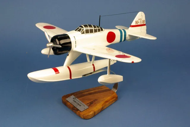 La Boutique du Pilote Nakajima A6M2-N Rufe maquette bois 1/24