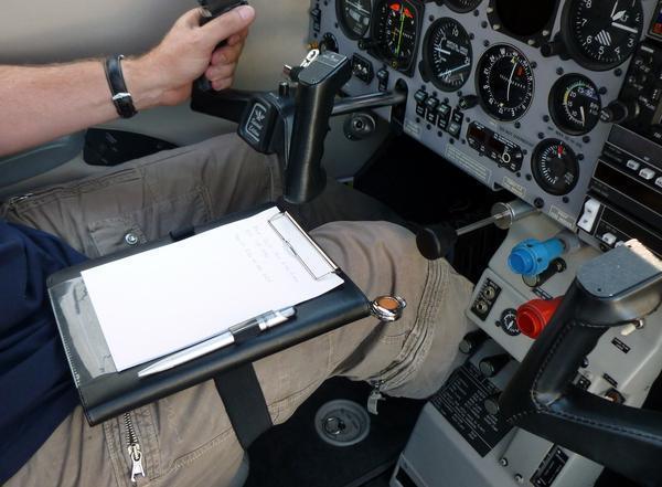 La Boutique du Pilote I-Pilot planche de vol iPad cuir