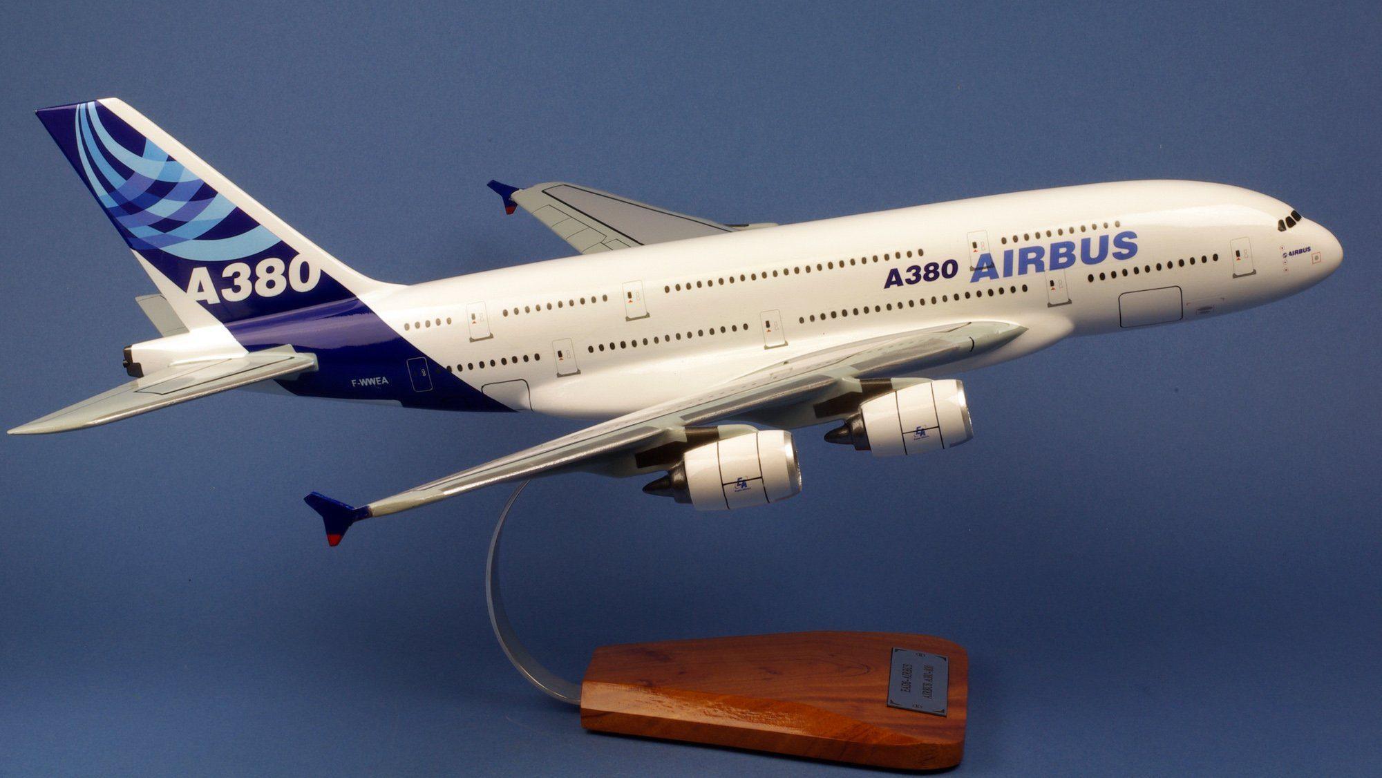 La Boutique du Pilote Maquette Airbus A380 F-WWEA bois 1/140