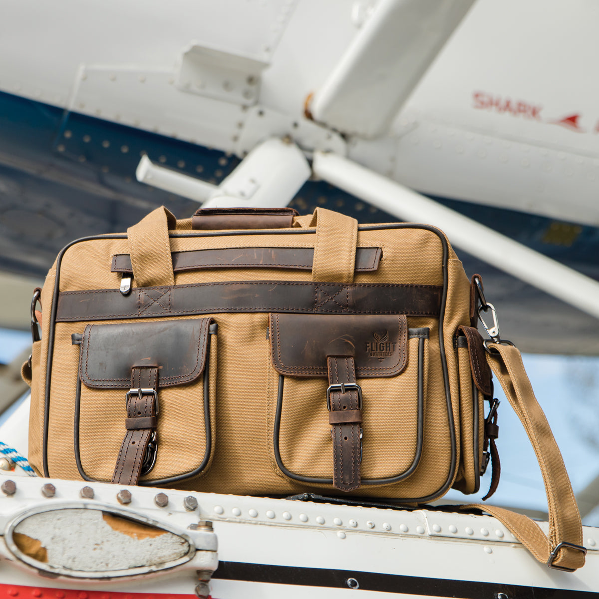 Flight Outfitters Bush Pilot Folio sac de vol marron cuir