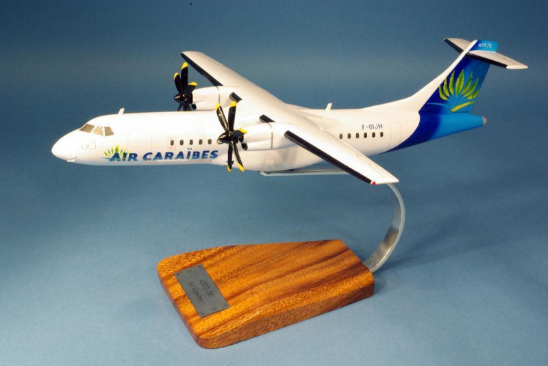 ATR72-500 Air Caraïbes F-OIJH maquette bois 1/72 45 cm
