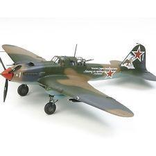 Ilushin IL-2 Sturmovik 25 Yellow 1/72 maquette avion