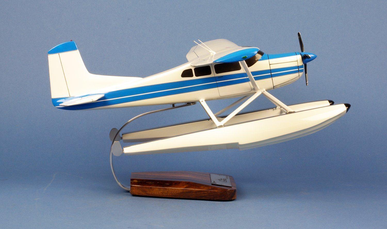 Cessna 185 Skywagon Floatplane maquette bois 1/24 45 cm