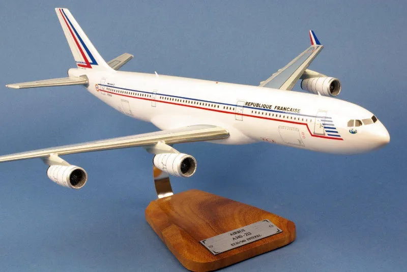 Airbus A340 Esterel F-RAJA maquette bois 1/125
