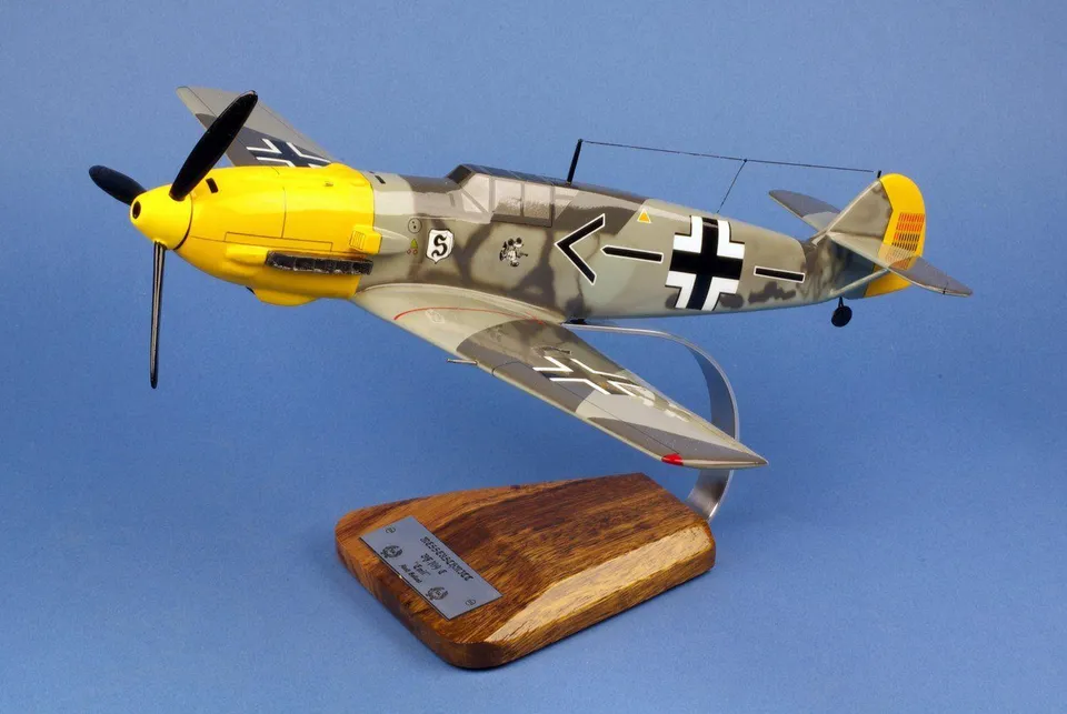 La Boutique du Pilote BF-109E JG26 maquette avion bois 1/24