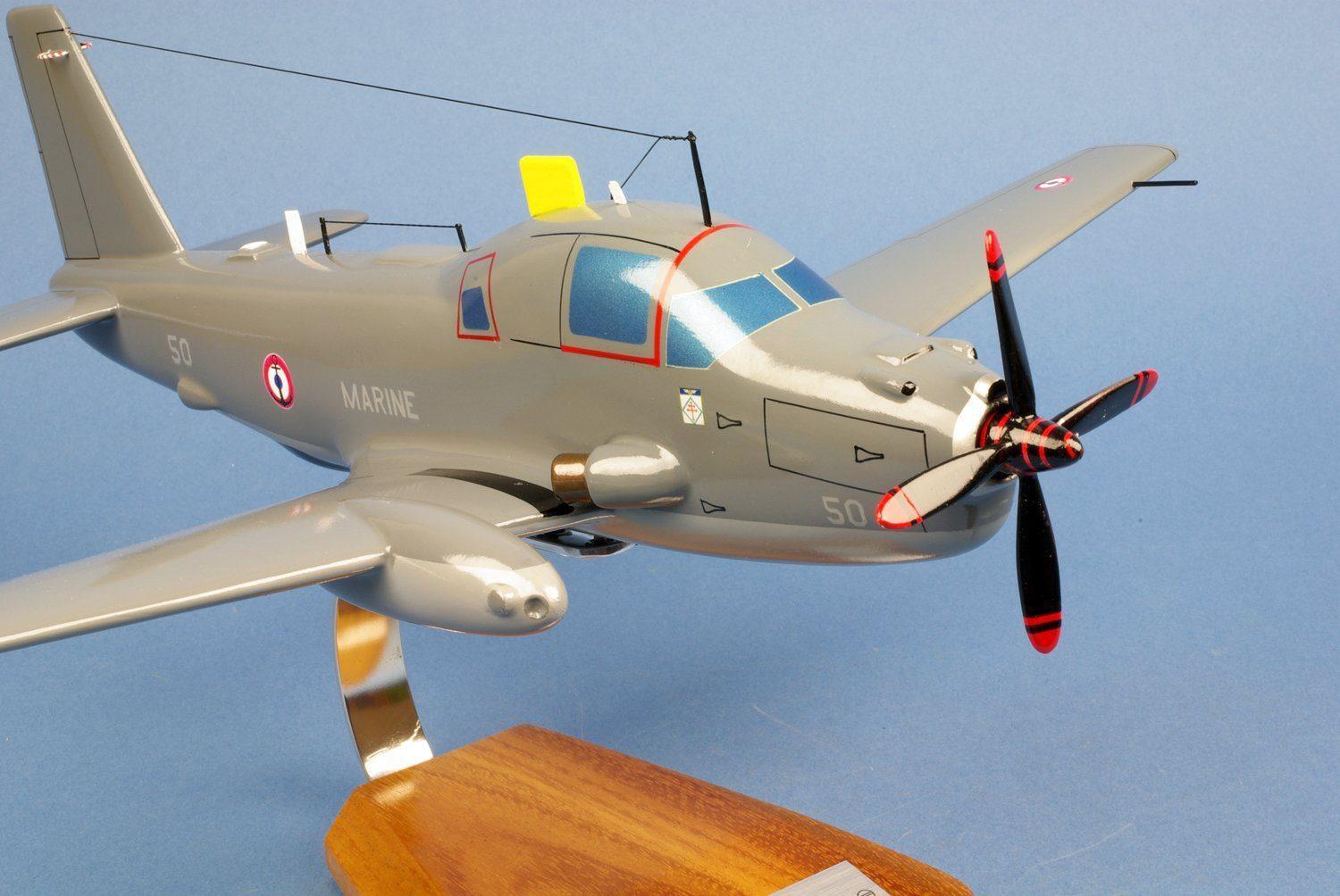Breguet 1050 Alizé maquette avion bois 1/40 Aéronavale