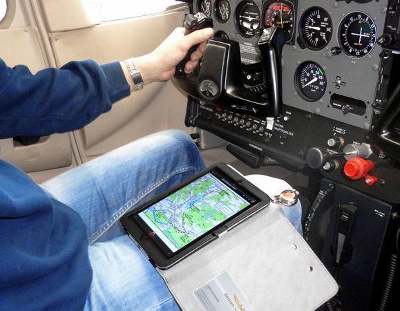 Design4Pilots Planchette iPad Mini genouillère vol cuir