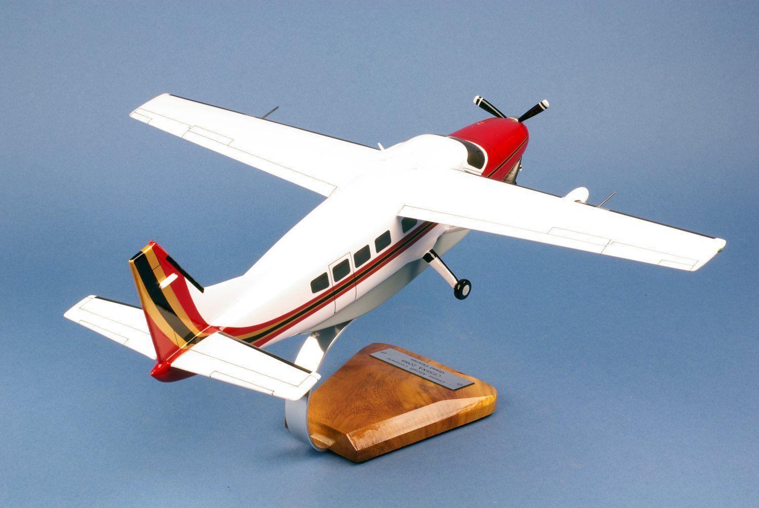 Cessna 208.B Grand Caravan maquette bois 1/32 49 cm